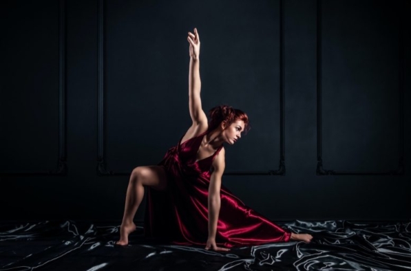 demo-attachment-842-Dancing-Woman